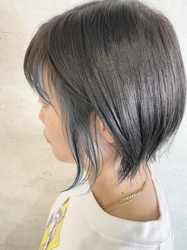 シェリッシュ ノース(Sheriche North) インナーカラー×ダークブルー【ブリーチ2回】