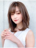 ワンカール小顔レイヤーカット斜めバンググレージュカラー