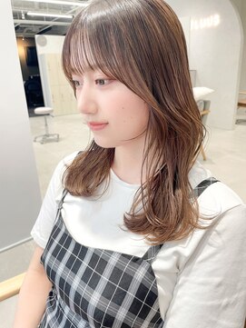 トゥルーズ 梅田店(TLUUS) TLUUS前髪パーマグレーベージュレイヤーロングアッシュカラー