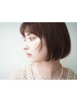 ヘアデザイナーとしても活躍する実力派スタイリストが、小顔カットで貴方史上最高のスタイルをご提案♪