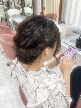 ゴート アミティ(G.O.A.T AMITY) ガーリースタイル/心斎橋/ヘアメ/セットサロン