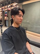 ニュートン(NEWTON) センターパート20代30代40代メンズカットツイストヘッドスパ立川