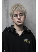 金髪メンズショートハイトーカラー