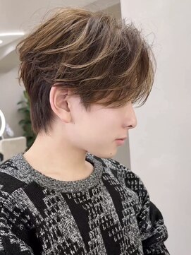 アイドットプラスサッポロ 札幌(i.+SAPPORO) 刈り上げショートニュアンスパーマ韓国マッシュ