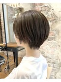 “岩田莉奈”うる艶カラー30代40代50代丸みショートひし形新宿