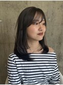 オリーブグレージュ/レイヤー/地毛風ストレート/顔周りカット