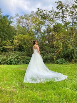 一生の思い出を最高に美しく。ブライダルヘアセットとウェディングフォトで最高の一瞬を永遠に【津/久居】