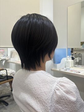 パル(PaL) ＃ショートヘア＃襟足ありショート