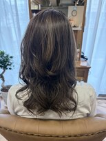 ラナ(LANA) 明るめアッシュベージュで白髪ぼかし