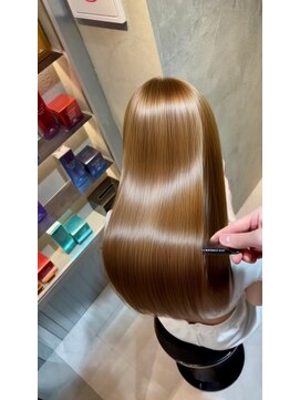 ユアーズ ヘアー 新宿EAST(youres hair) 髪質改善トリートメントで叶う美髪ストレート レイヤーカット