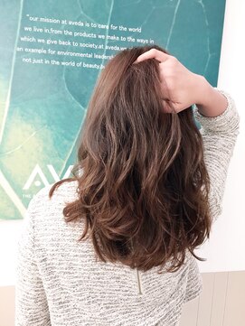 エフ アヴェダ 木の葉モール橋本(F AVEDA) ラフにナチュラルな大人女性に!