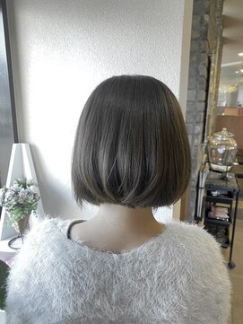 モードファクター デザイナーズサロン(mode Factor designer's salon) ツヤ艶クリアボブ