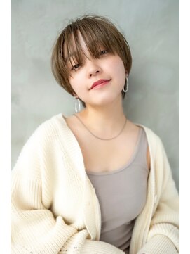 ハバナ 天神(HAVANA) 前髪あり大人かわいい前下がりショートボブ×グレージュ