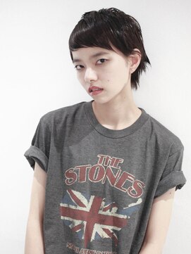 ココ 本八幡(KOKO) 黒髪クラゲヘアーオリーブグレー小顔ココアベージュショート