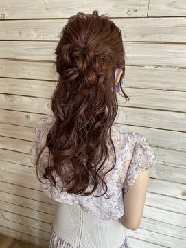 デコヘアー キートス(DECO HAIR kiitos) 【ヘアアレンジ】ロングヘアのお呼ばれウェーブハーフアップ