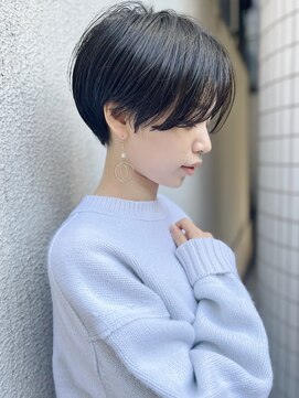 ラウンジ モリオ イケブクロ(Lounge MORIO Ikebukuro) 【morio池袋】センターパートで大人黒髪ショート♪