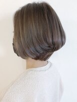 リコ(LIKO)&nbsp;大人のきれいめボブ☆重めシルエット/ハイライト/ローライト