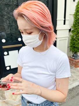 エミス バイ メルト 吉祥寺(emis by melt) 【堀惠洋平】ペールオレンジ インナーカラー 切りっぱなしボブ