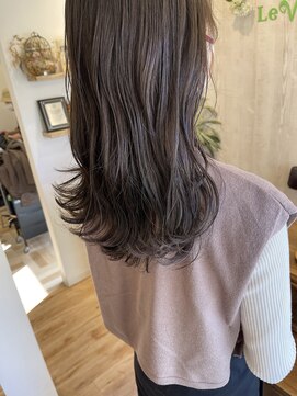 ルヴェール(Le Vert) グレージュ