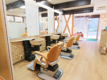 キュアヘア(Cure Hair)の写真/【国分寺市/国立駅北口徒歩8分/理美容室】白髪染め・コテパーマが自慢◎心地良いサロンタイムを過ごせる☆