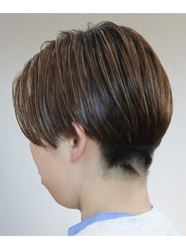 ウィスカーヘアー(whisker hair) ハンサムショート ハイライト