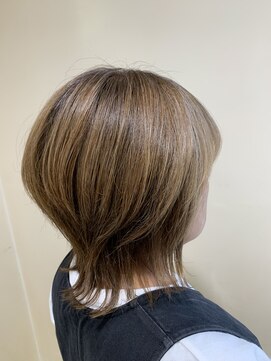 アズールサン 草加西口店(azule-sun) ハイライトカラー,ベージュ,白髪ぼかし,ウルフスタイル