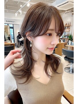 ノイエ 原宿 北参道(NoIE) 後れ毛とレイヤーカットと小顔☆