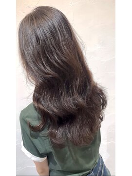 熊本/韓国ロングヘア×コテ巻きパーマ×レイヤーカット