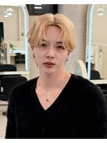 ジュノヘアージャパン 表参道(JUNO HAIR JAPAN) 春夏に人気!ハイトーンセンターパートでニュアンス感◎