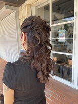 モアヘアー(MORE-HAIR)&nbsp;ハーフアップ