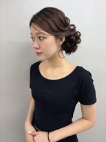 ソリン(Solin') サイドシニヨン