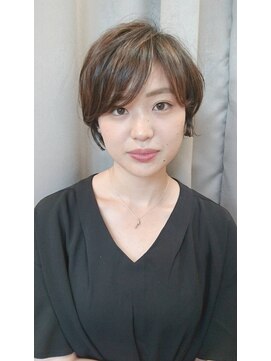 辺見えみり風ショート L016707837 パルア Parua のヘアカタログ