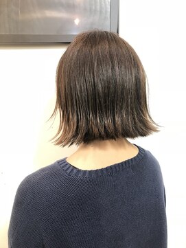 ペネロープ(Penelope) 「山下」切りっぱなしボブ