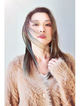 ジョンジョン(JOHN JOHN) 動きの見えるストレートヘアー