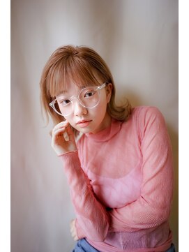 ナンバー アンフィール 渋谷(N° anfeel) ぱっつんボブ×ハイトーン