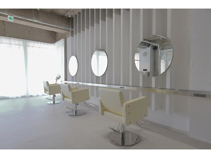 アグ ヘアー ノーティー 春日部2号店(Agu hair naughty)の写真