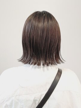 ゴーズゴードットビー 吉祥寺(go s go .b) イメチェン外ハネマロンベージュAラインボブ【吉祥寺】