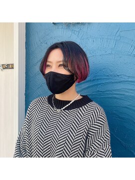 ティダ(tida) ビビットピンク×極薄パネルブラック