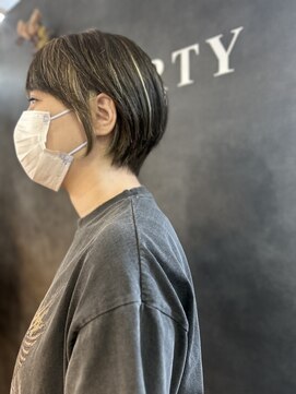 リバティー(LIVERTY) ショート3Dカラー