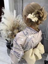 プティクローシェ バイ クオーレ(petite cloche by CUORE)&nbsp;アップスタイル