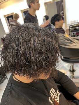 アイズ 海老名(AIZU) ツイストスパイラルパーマ　メンズメディアムパーマ　マンバン