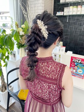 リール(THE RIRE.) ＊THE  RIRE.  結婚式お呼ばれ×編みおろしポニー＊