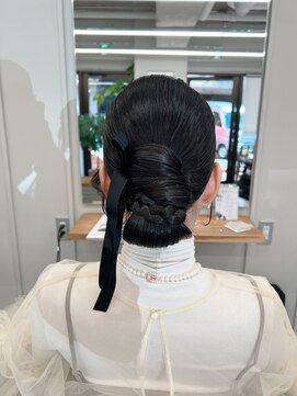 バルベストーキョーサウス(BARBES TOKYO SOUTH) 大人可愛いアレンジシニヨンヘア【清板】