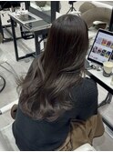 ダークグレージュ