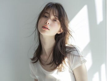 トッカ 仙台東口店(tocca)の写真/[大人の似合わせレイヤーカット]印象を決める顔周り/細部にまでこだわる技術力・デザイン力・提案力◎