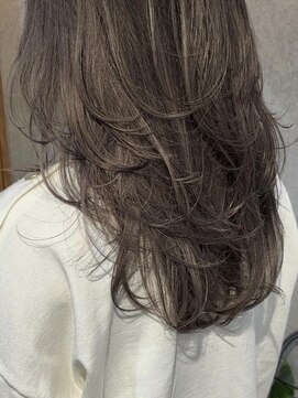 エン(en.) ○ワンカールで可愛い後ろ姿になれるレイヤーカット