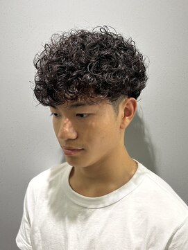 フライ 東通り店(Frei) カーリーパーマ