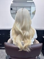 アオ(AO。)&nbsp;ホワイトベージュ/ケアブリーチ/抜きっぱなしブロンドカラー