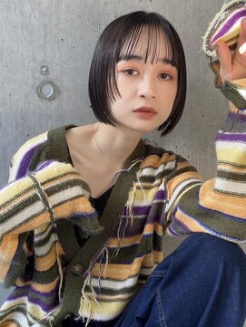 ラダ(Lada) 【LadA 城本英恵】 ツヤ感ストレートボブ