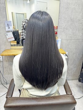 エン(en.) 【ロングレイヤー×艶ヒタトリートメント】まとまりと動きを